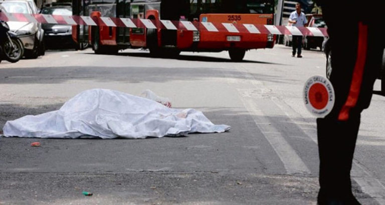 Palermitano travolge e uccide un uomo in monopattino: fermato a Milano