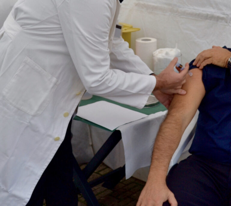 Termini Imerese: mancano i vaccini anche per i soggetti a rischio LA SEGNALAZIONE DEI LETTORI