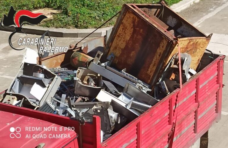 Sorpresi a rubare in un’azienda, sei arresti dei Carabinieri