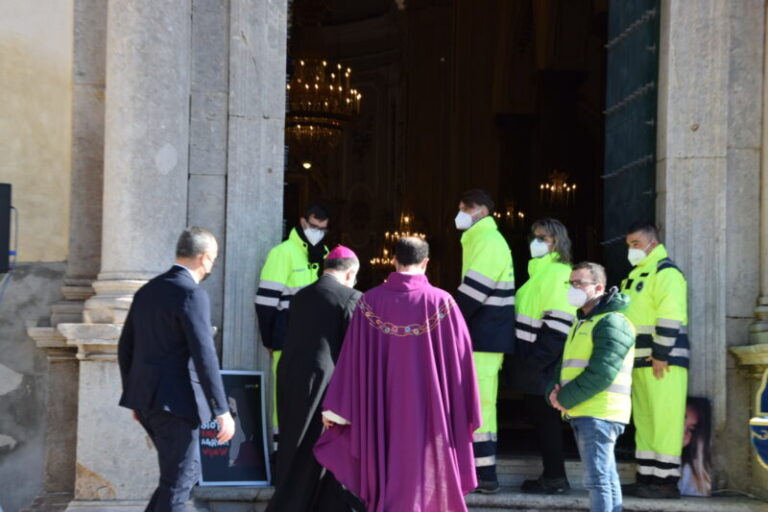 Funerali Roberta, Lorefice: “Scegliamo il sogno di Dio, lo dobbiamo a Roberta e a tutte le vittime di violenza”