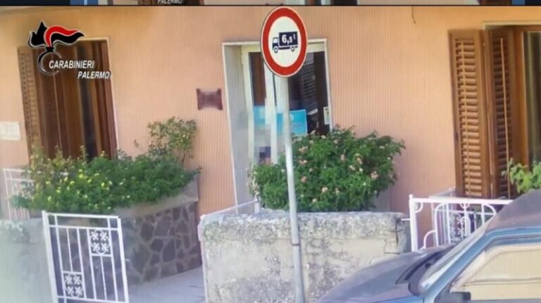 Orario “rilassato” per tre dipendenti della Regione in provincia di Palermo, sospesi per sei mesi VIDEO