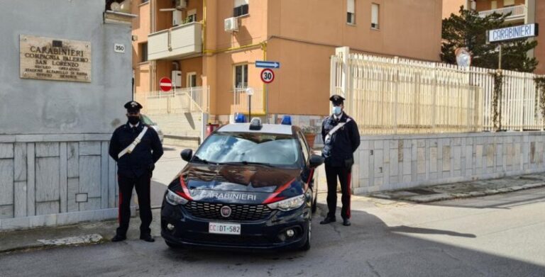 Pistola e proiettili in casa Carabinieri arrestano due fratelli