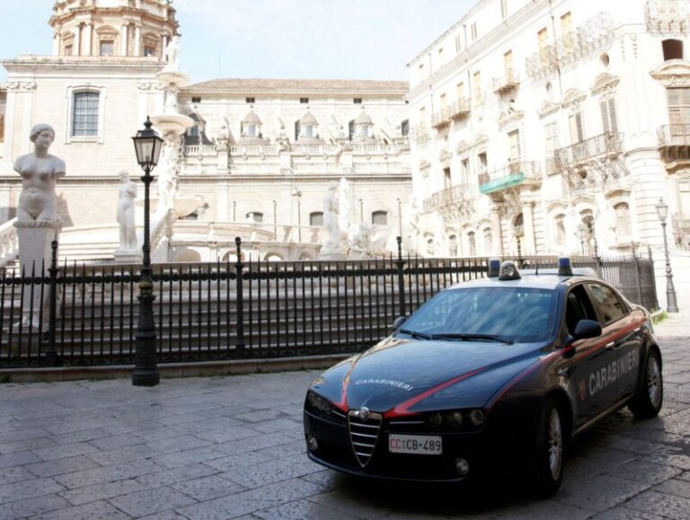 Bambina in preda alle convulsioni, soccorsa dai carabinieri a Palermo