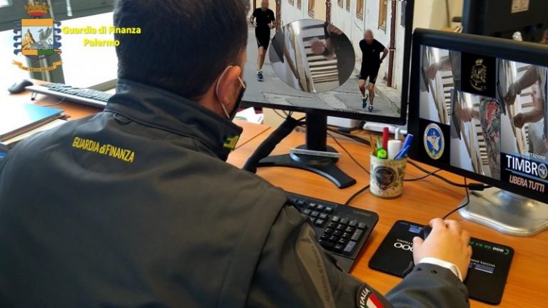 Operazione “timbro libera tutti”: 28 misure cautelari per assenteismo