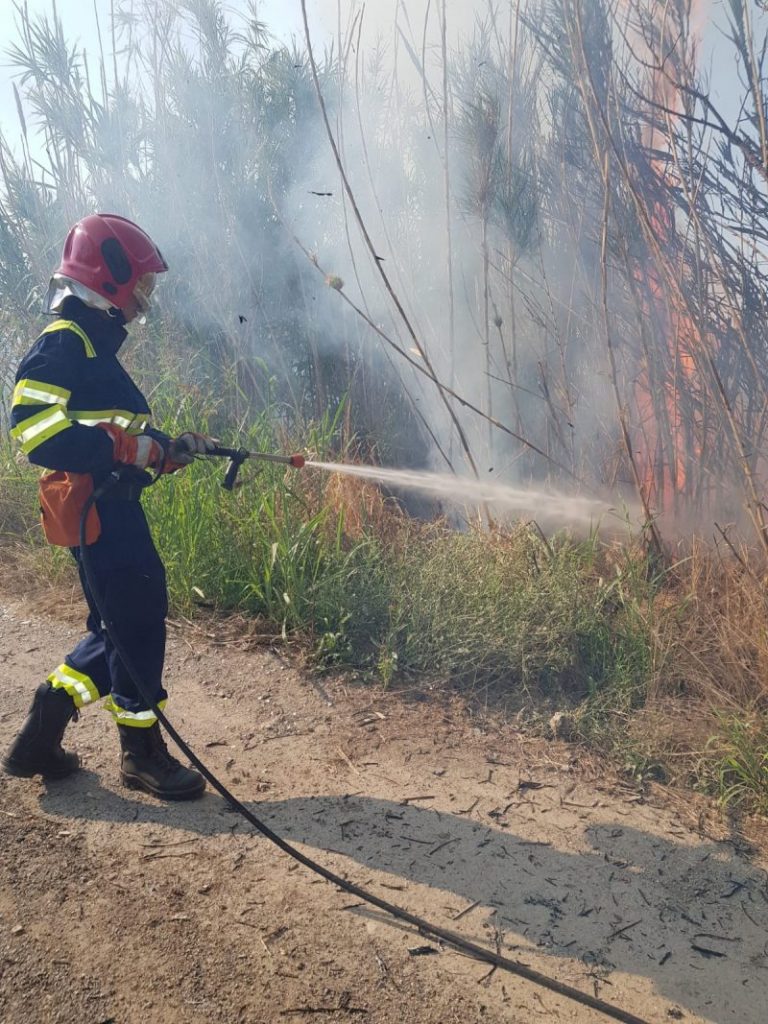 Incendio a Termini Imerese: paura in contrada Masche FOTO