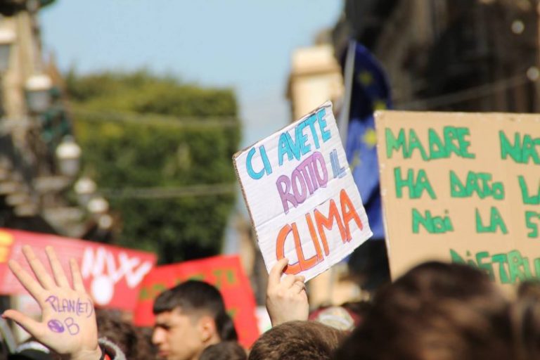 Fridays for Future, anche a Palermo lo sciopero globale per il clima