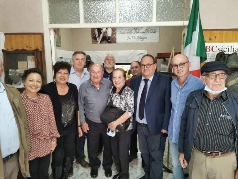 Una delegazione di turisti Americani di Pittsburg rappresentati da Joe Siino in visita ad Isola delle Femmine