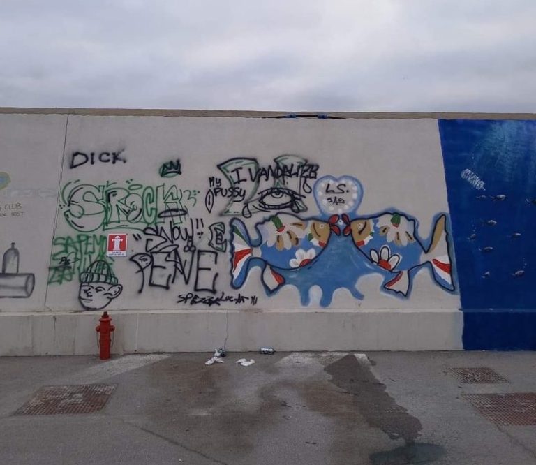 Termini Imerese: vandalizzata al porto una parte del murales del collettivo de “I Pittamuri”