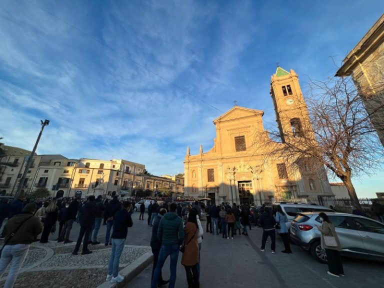 Termini Imerese a lutto: ultimo triste saluto a Paolo Scaglione VIDEO