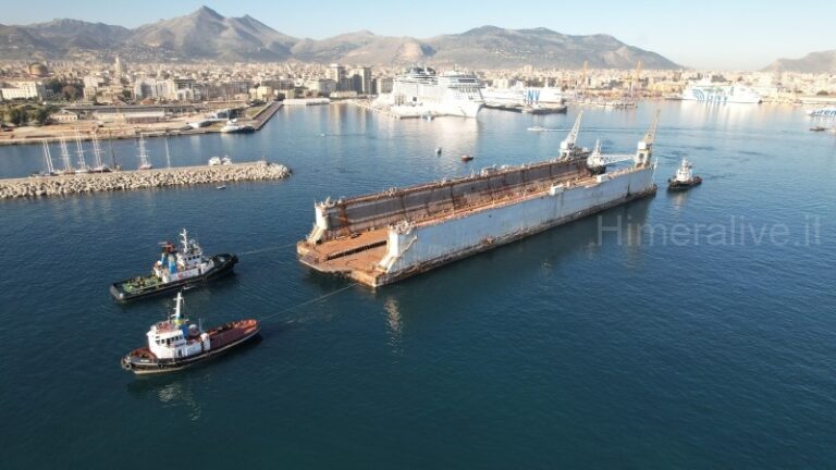 Rimosso anche il bacino da 19 mila TPL dal porto di Palermo FOTO