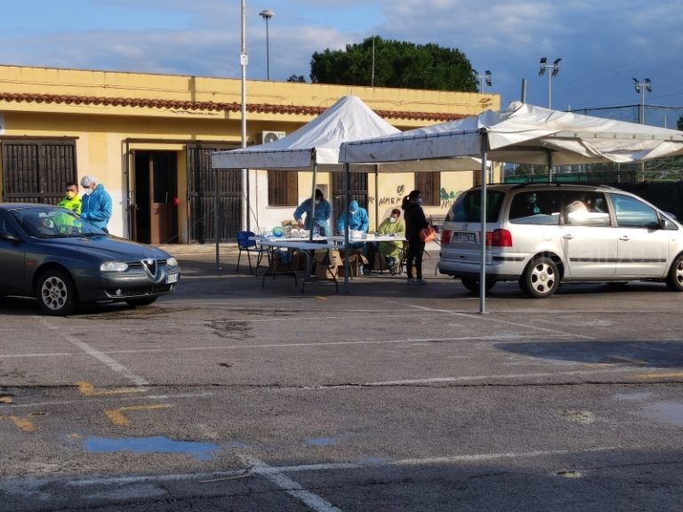 Covid Termini Imerese: al via i tamponi nel largo Mercato Ittico per i cittadini invitati dall’Usca