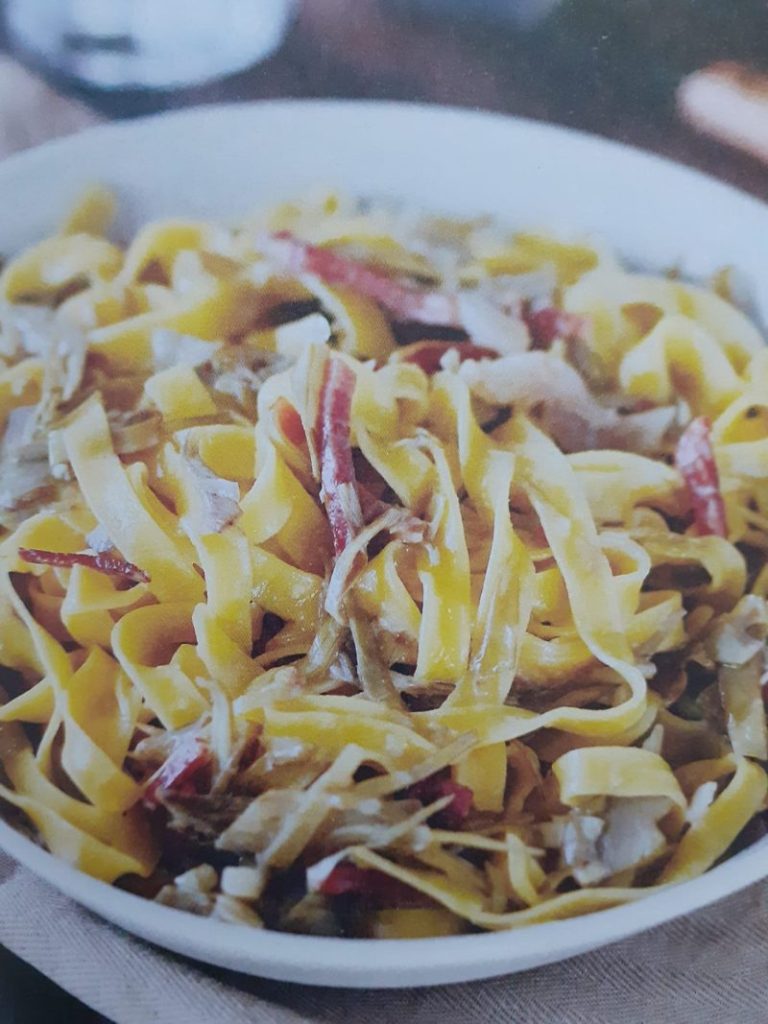 Le ricette di Himera Live: “Tagliatelle speck e carciofi”