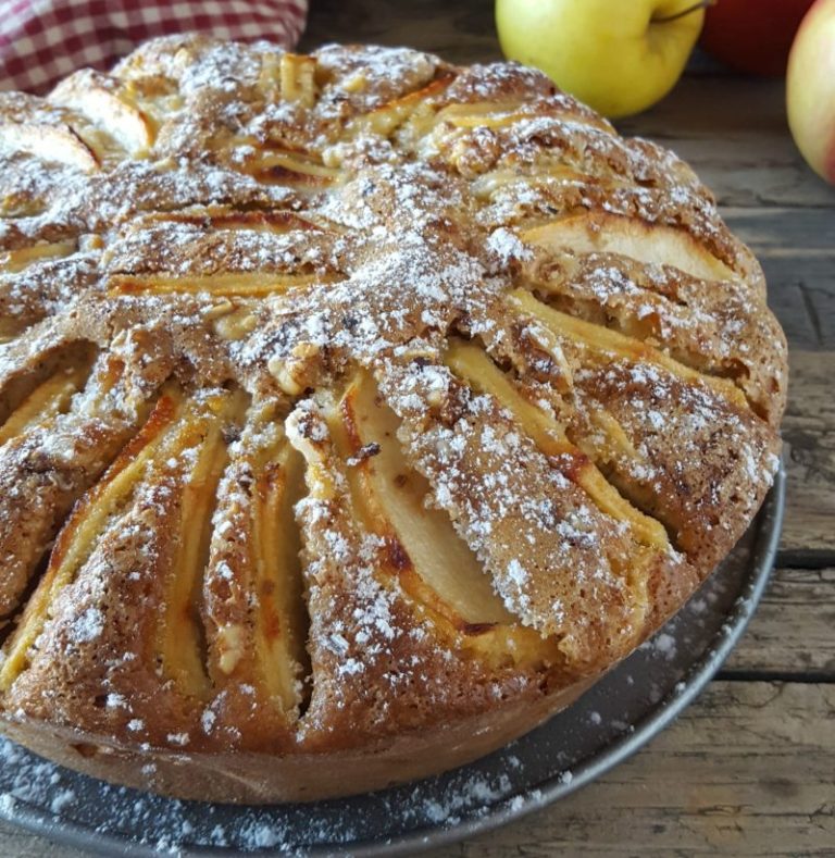 Le ricette di Himera Live: “Torta di mele”