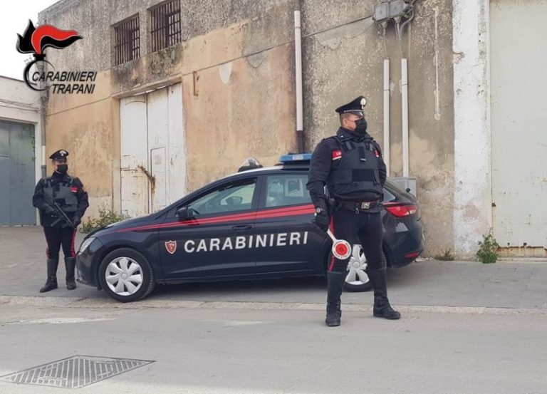 Parcheggiatori abusivi: padre e figlio agli arresti domiciliari, obbligo di soggiorno e di firma