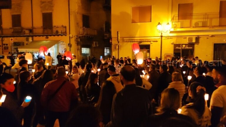 Una fiaccolata per Sofia: momenti di emozione e commozione per ricordare la giovane termitana scomparsa FOTO E VIDEO