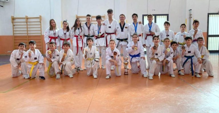 Pioggia di medaglie per gli atleti dell’ASD l’Arte del Taekwondo, oro di Raffaele Iddas ai campionati internazionali “Insubria Cup 2022”