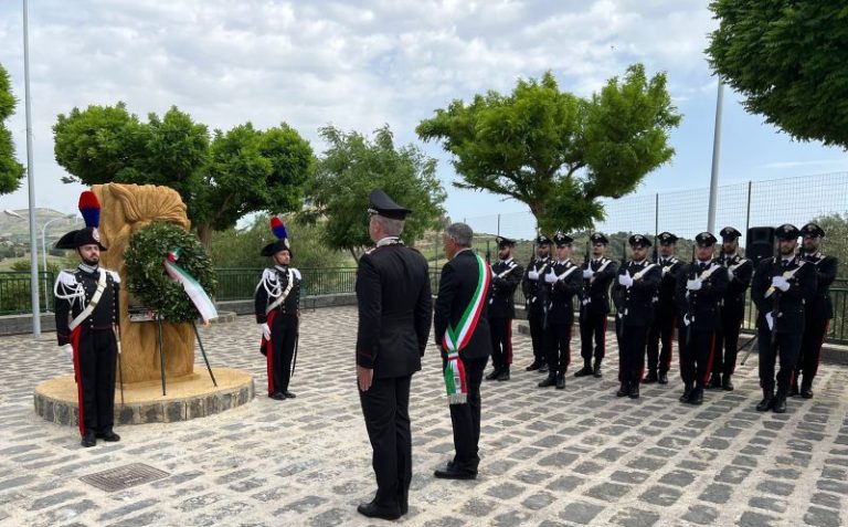 Carabinieri: cerimonia di commemorazione del brigadiere Vincenzo Amenduni, medaglia d’oro al valore dell’Arma