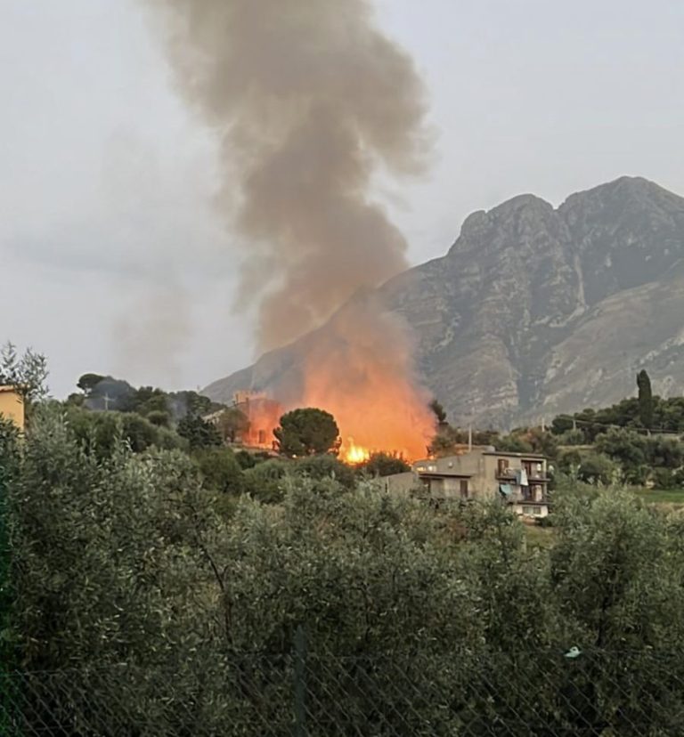 Termini Imerese: nuovo rogo in contrada San Girolamo LE FOTO