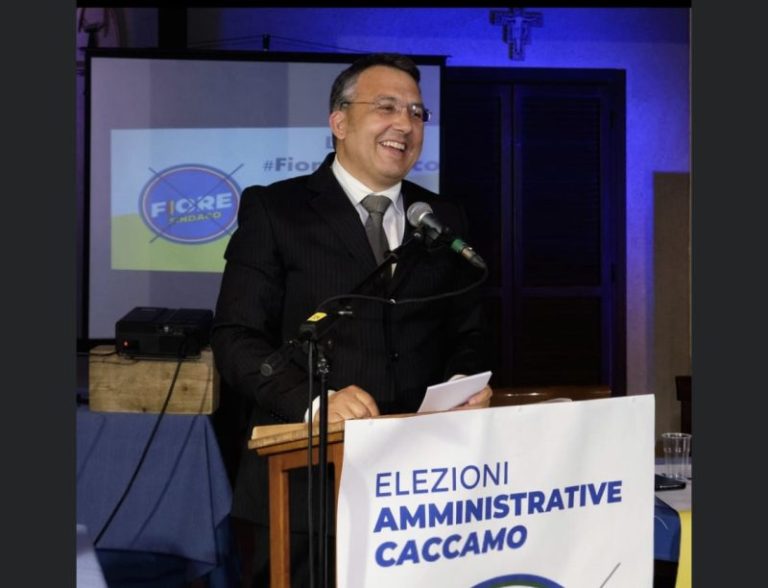 Elezioni Caccamo: il candidato sindaco Franco Fiore presenta la sua lista FOTO E VIDEO