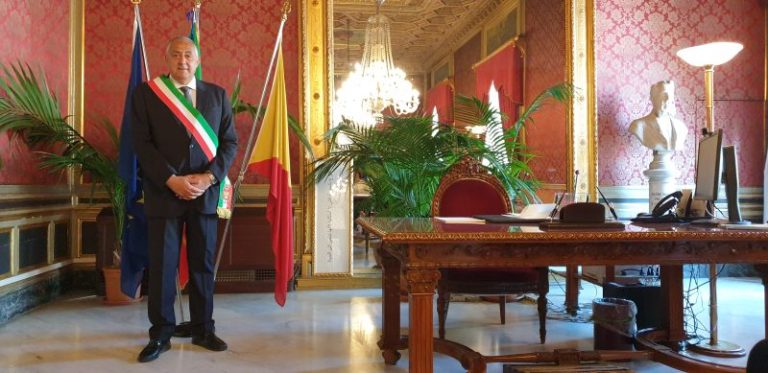 Il sindaco di Palermo Roberto Lagalla incontra il presidente della Regione Siciliana Nello Musumeci