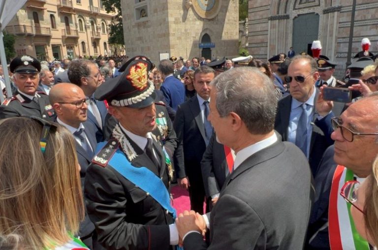 Carabinieri, Musumeci alla cerimonia per i 208 anni: «I siciliani grati all’Arma»