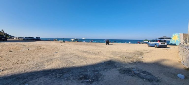 Tragedia a Ferragosto a Mondello: uomo colto da malore in spiaggia muore poco dopo