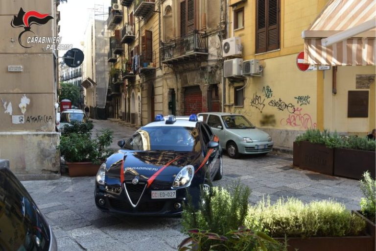 Palermo: due arresti per droga nel quartiere Vucciria