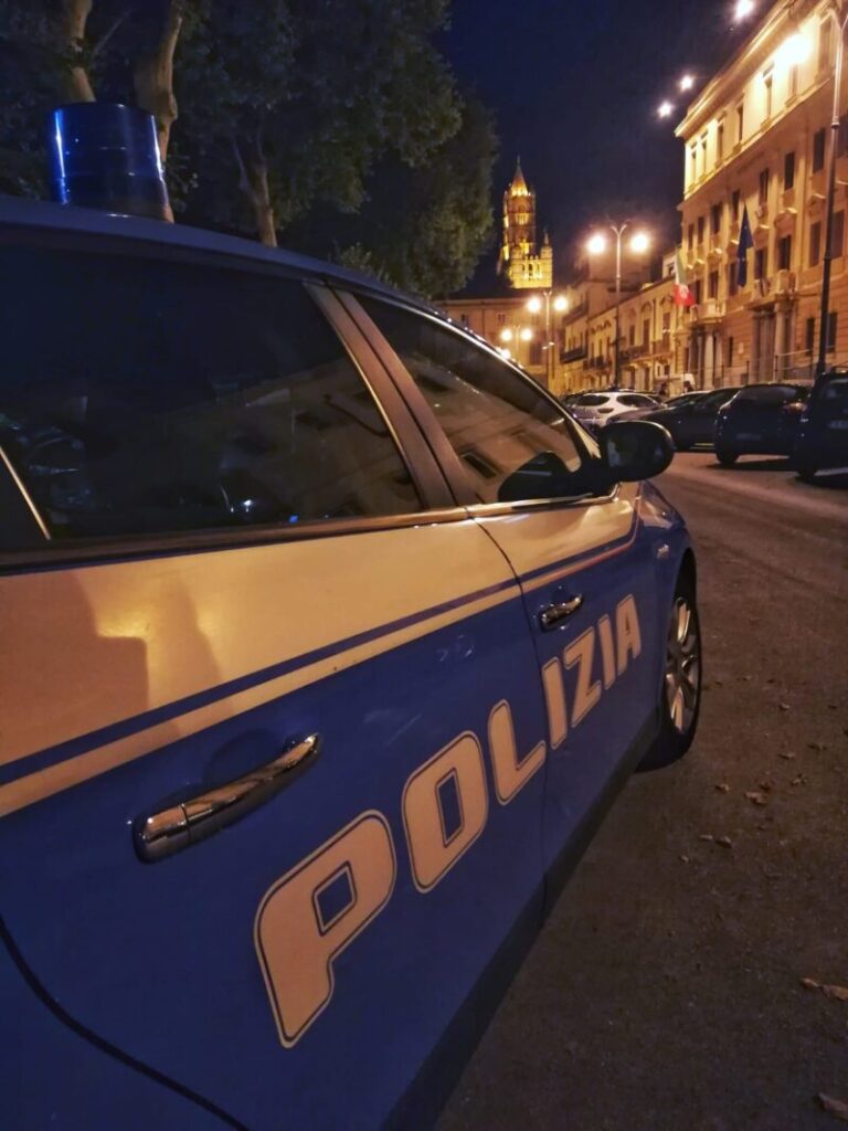 Terrore a Catania: uomo si barrica in casa e spara in strada