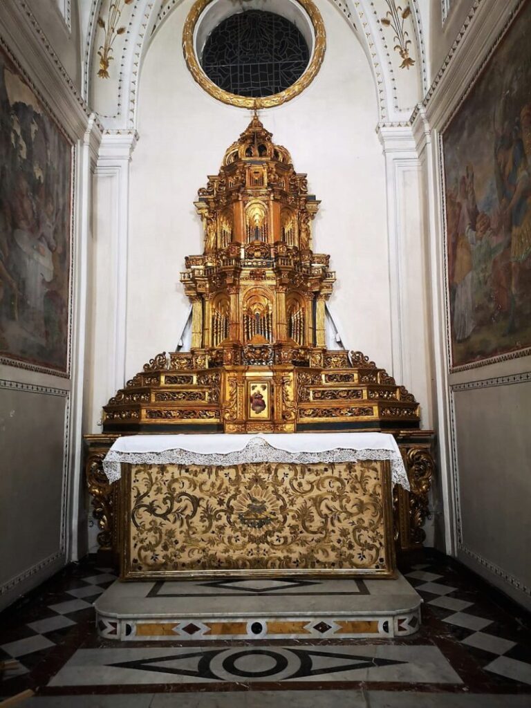 Ritorna a risplendere il Ciborio Ligneo della chiesa madre di Petralia Soprana