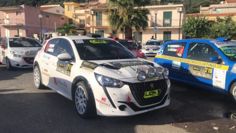 Una nuova vittoria per la scuderia RO racing, Mimmo Guagliardo e Giacomo Giannone hanno vinto l’Historic Tindari Rally