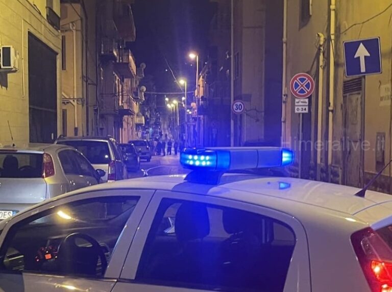 Termini Imerese: voragine in via Monachelle strada chiusa al traffico FOTO