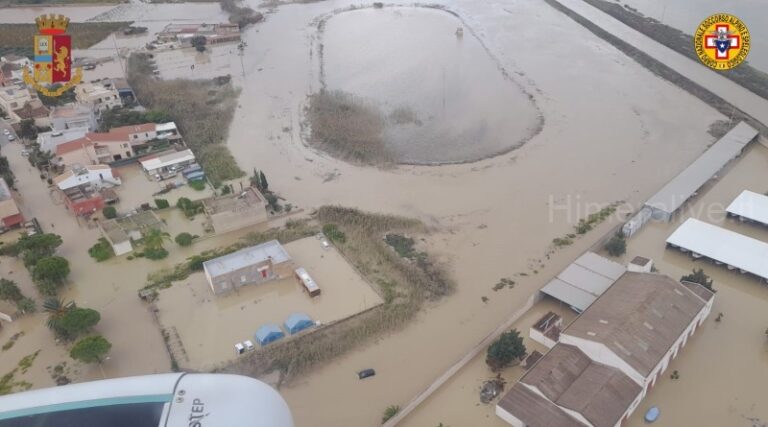 Paura a Trapani e nei comuni della provincia: alluvione si abbatte sulla città, traffico bloccato FOTO E VIDEO