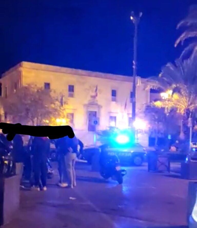 Termini Imerese: rissa in piazza Duomo e incidente in via Einaudi FOTO E VIDEO