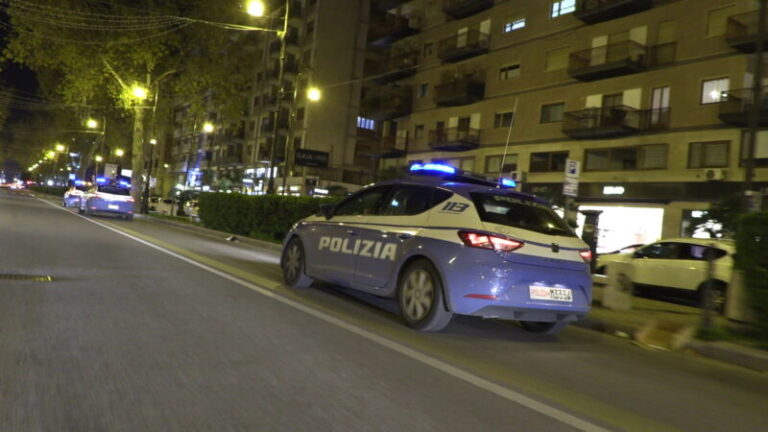 Polizia arresta giovane a Palermo: è accusato di due esplosioni con ordigni artigianali