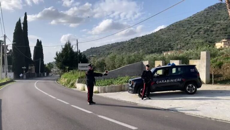 Operazione carabinieri: misura cautelare per il sindaco di Giardinello: altre due persone coinvolte