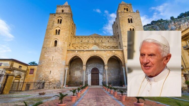 La chiesa Cefaludense in preghiera per la morte del Papa emerito Benedetto XVI