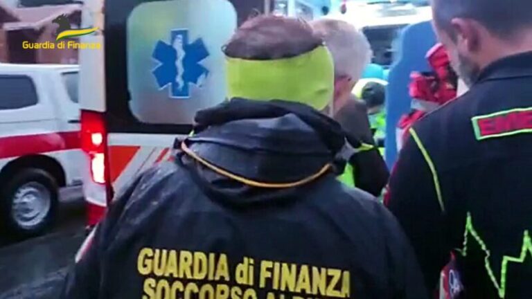 Momenti di paura per quattro escursionisti sull’Etna: salvati dal Soccorso Alpino della Guardia di Finanza