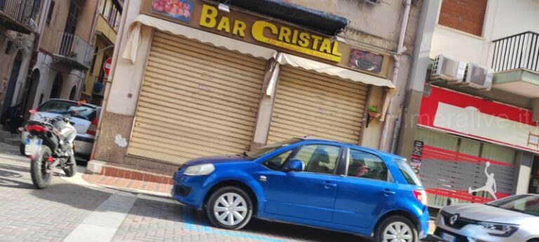 Termini Imerese: delusione per la chiusura del bar Cristal nel giorno di Santa Lucia FOTO