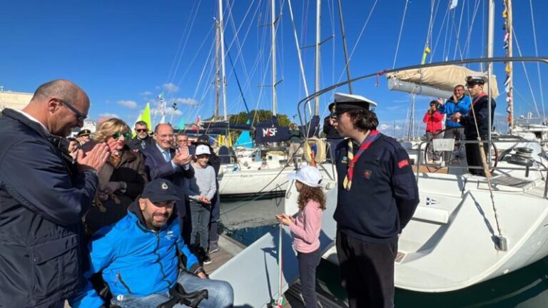 Barca confiscata assegnata alla Lega navale, Schifani: «Una giornata di riscatto per la società»