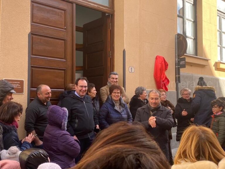 Gangi, cerimonia d’intitolazione scuola elementare a Gaspare Vazzano FOTO