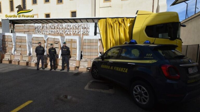 Buonfornello: trovati dalla Guardia di Finanza 17 kg di cocaina, erano occultati in un camion