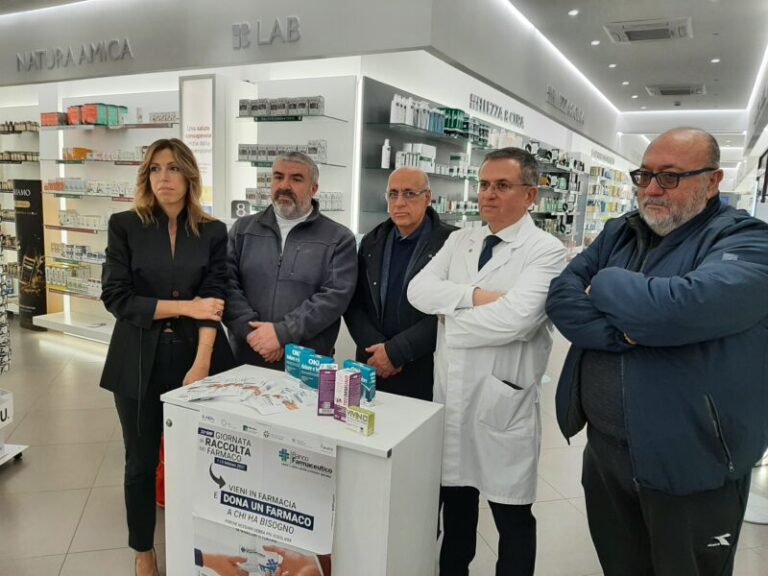 Termini Imerese: la farmacia Candioto di Maria Rosa Giuffrè aderisce alla donazione farmaci per la Missione Speranza e carità di Biagio Conte