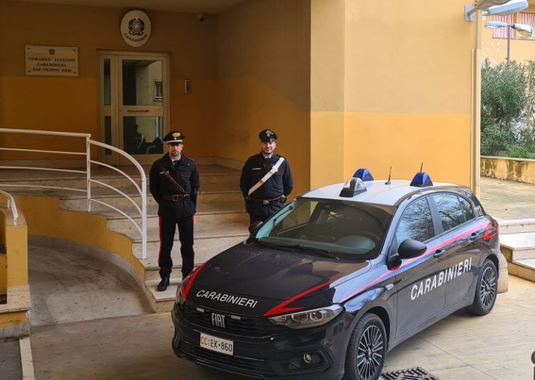 Spaccio di droga a conduzione familiare a Palermo: i carabinieri arrestano tre persone