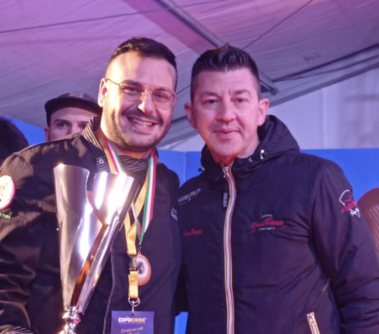 Expocook: il termitano Jonathan Ferraloro si aggiudica il terzo posto del campionato mondiale pizza FOTO