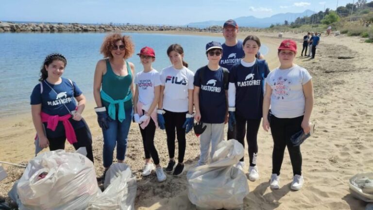 Giornata della terra: una delegazione del consiglio comunale dei ragazzi all’iniziativa di Plastic free Onlus