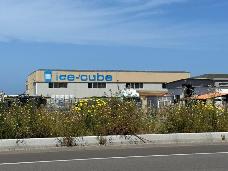 Paura nell’area industriale di Termini Imerese: esplode silos di ammoniaca nella fabbrica Ice cube