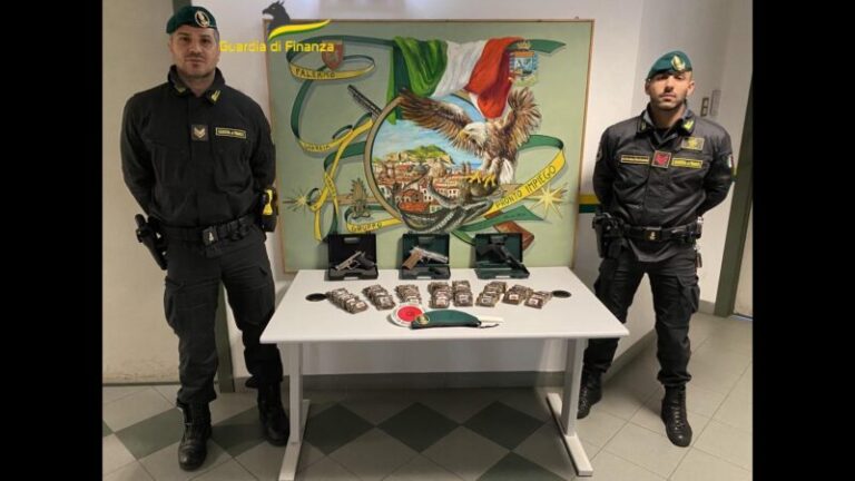 Nascondevano nella stalla droga e armi: operazione nel palermitano della Guardia di Finanza