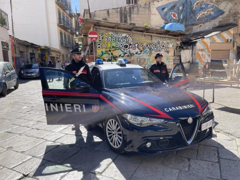 Palermo: scoperta piantagione di cannabis fra i tetti di Ballarò