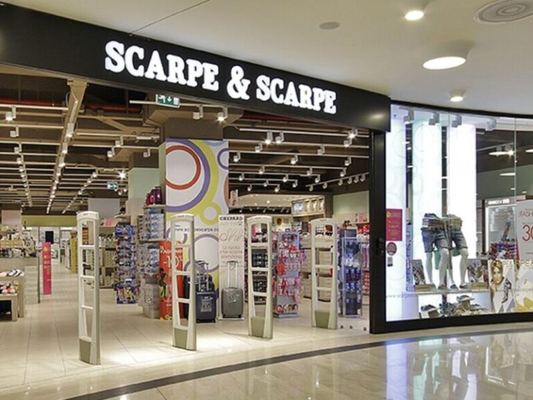 Scarpe&Scarpe, revocato il licenziamento collettivo per 18 dipendenti, prorogato fino a dicembre 2023 il contratto d’affitto al Forum
