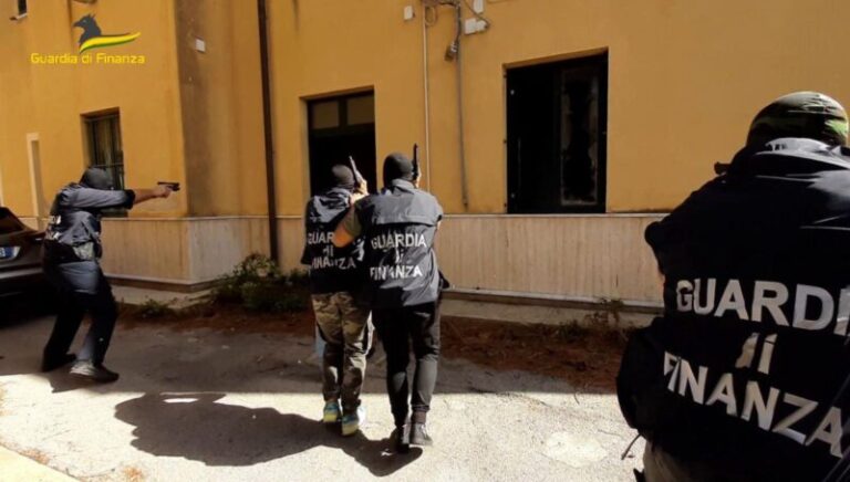 Guardia di Finanza Palermo: smantellata la famiglia mafiosa del villaggio Santa Rosalia VIDEO